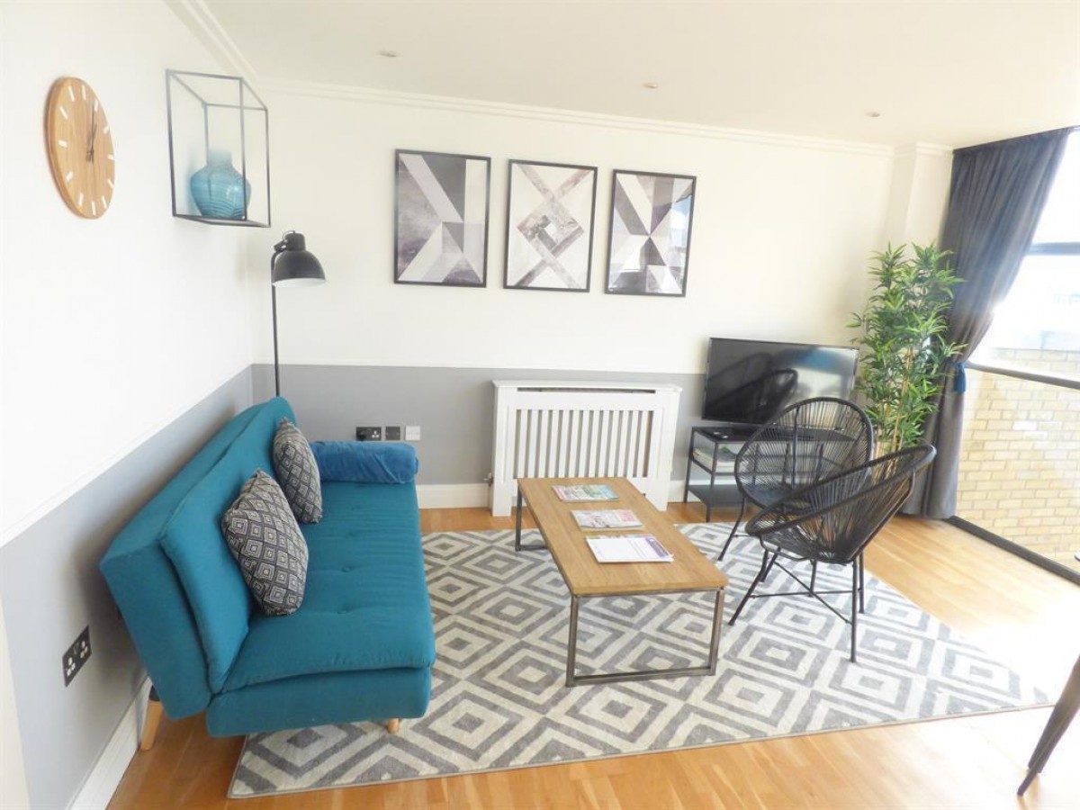 Town Meadow, Brentford, TW8 0BQ