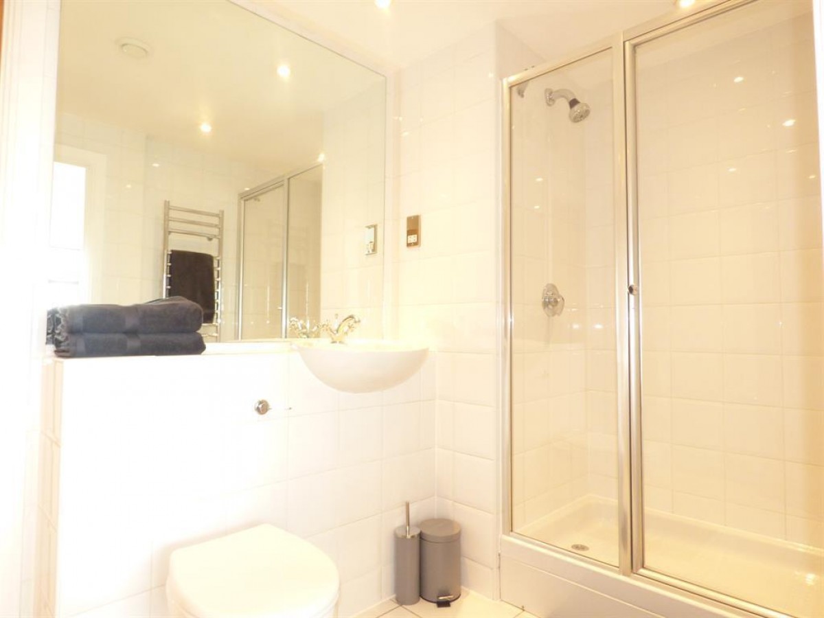 Town Meadow, Brentford, TW8 0BQ