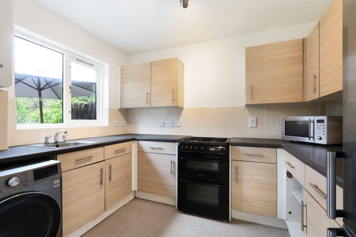 Hascombe Terrace, London, SE5