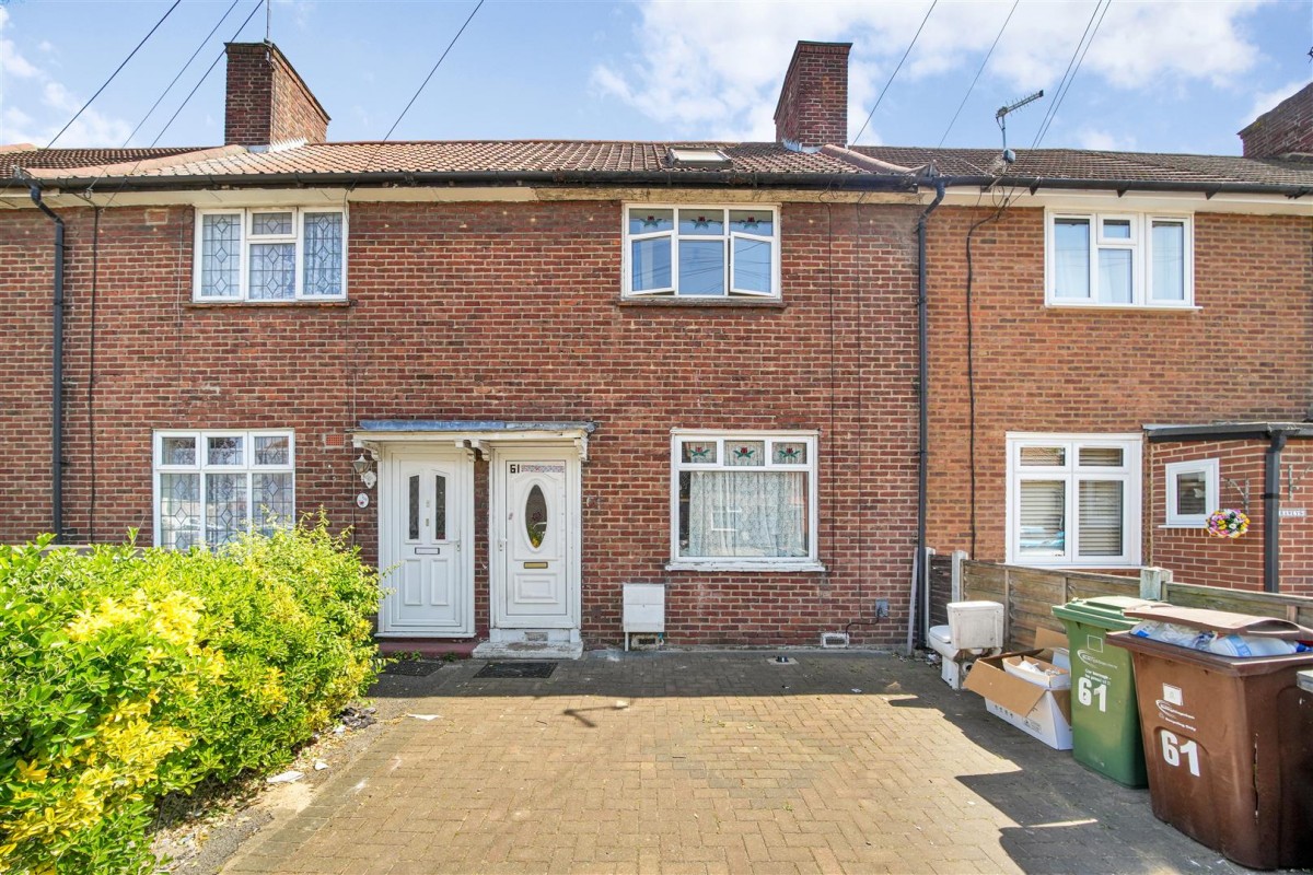 Aylmer Road, Dagenham, RM8