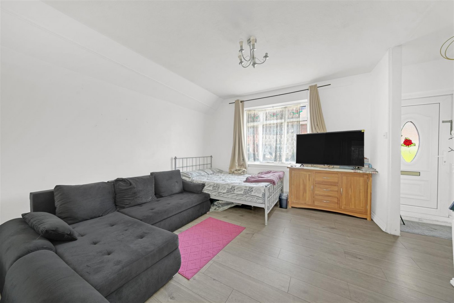 Aylmer Road, Dagenham, RM8