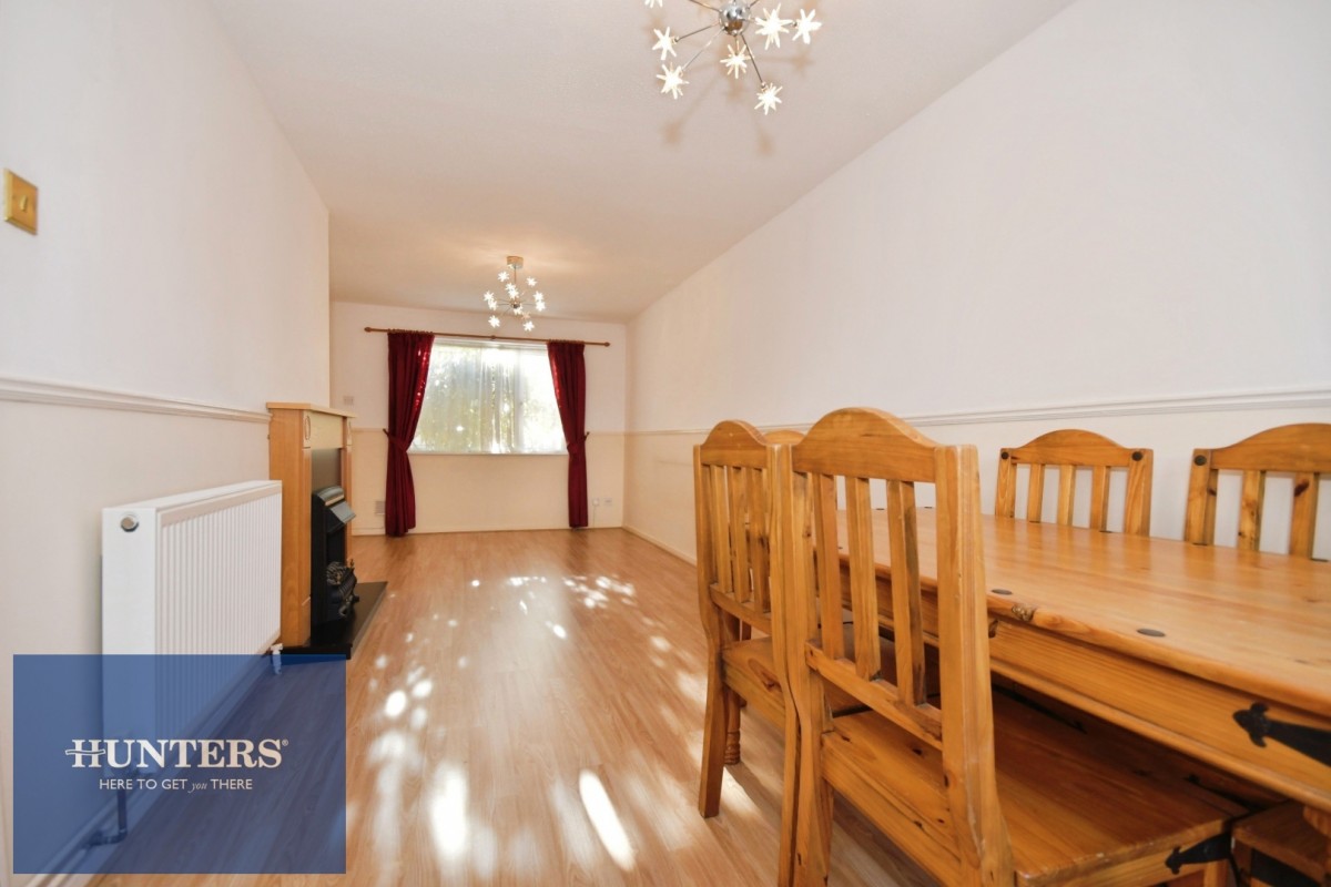 Kingsclere Walk, Grangewood, Chesterfield, S40 2UE