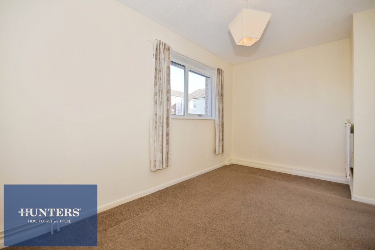 Kingsclere Walk, Grangewood, Chesterfield, S40 2UE