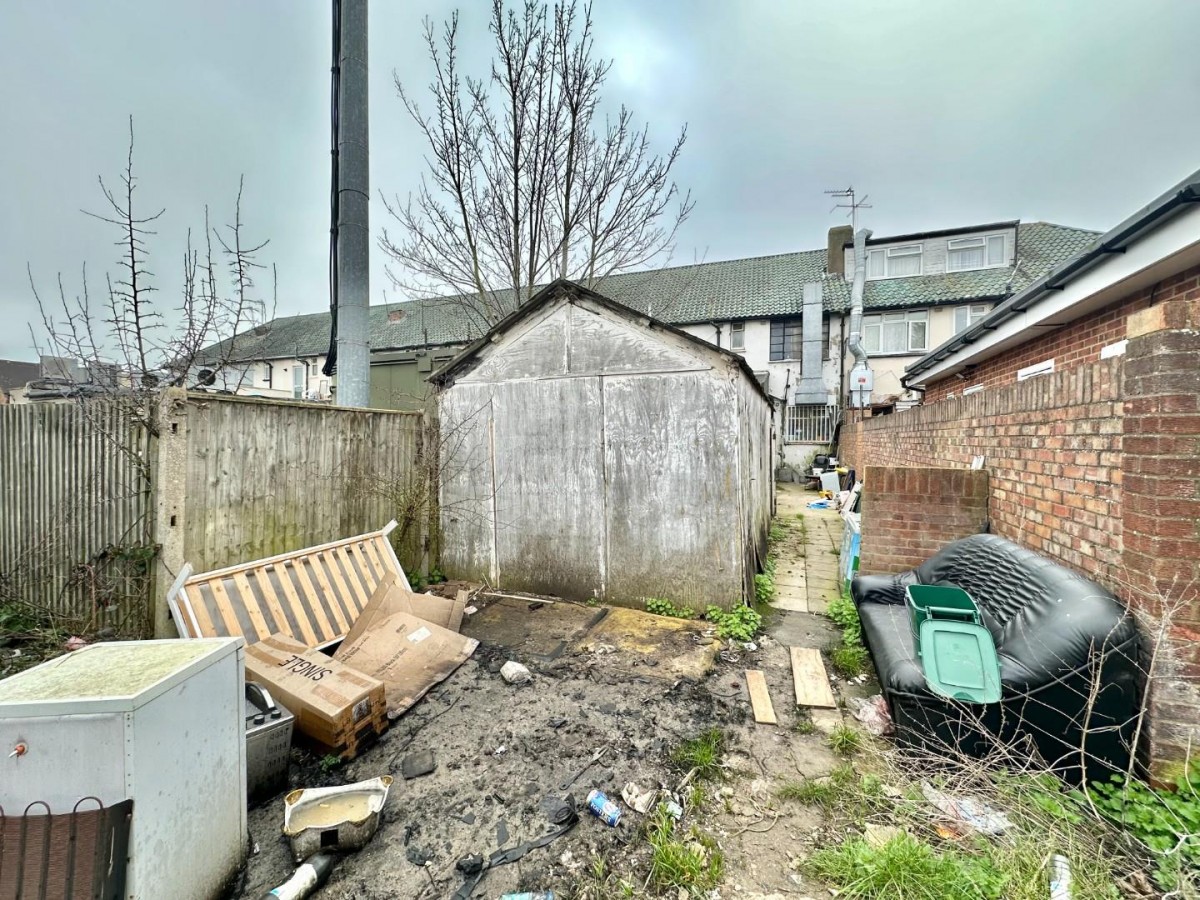 Ryefield Avenue, Uxbridge