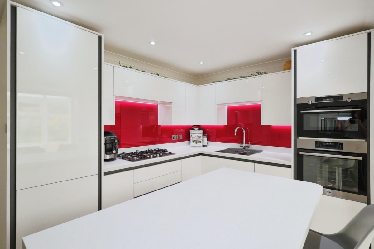 Acresbrook, Stalybridge, SK15 2QT