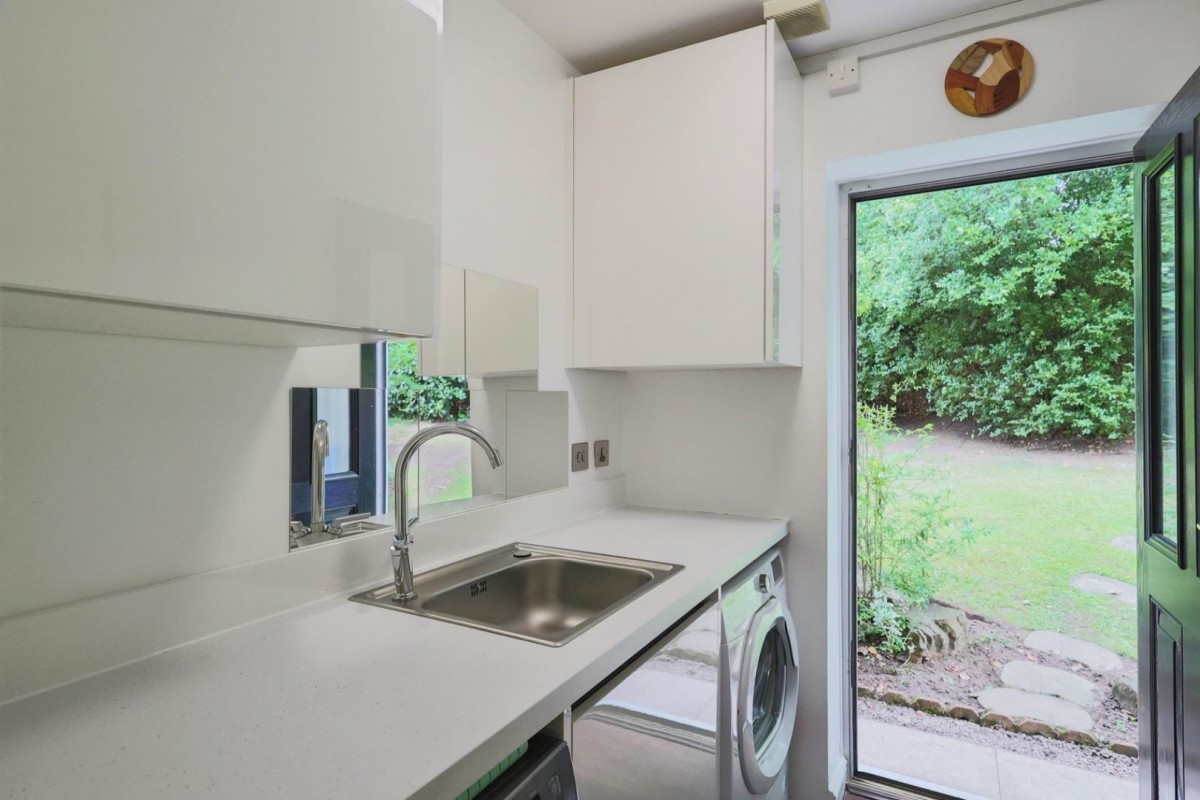 Acresbrook, Stalybridge, SK15 2QT