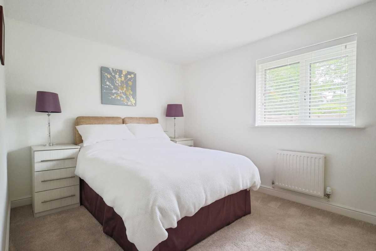 Acresbrook, Stalybridge, SK15 2QT