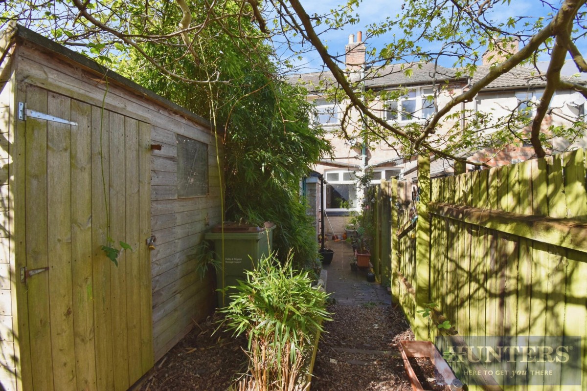 Manor Street, Wigston, LE18 2BS