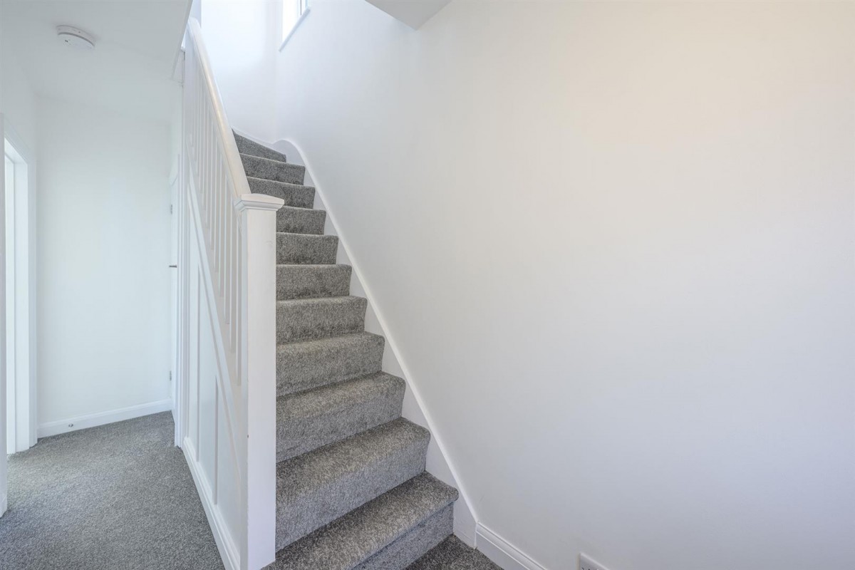 Windsor Grove, Wordsley, DY8 5AQ
