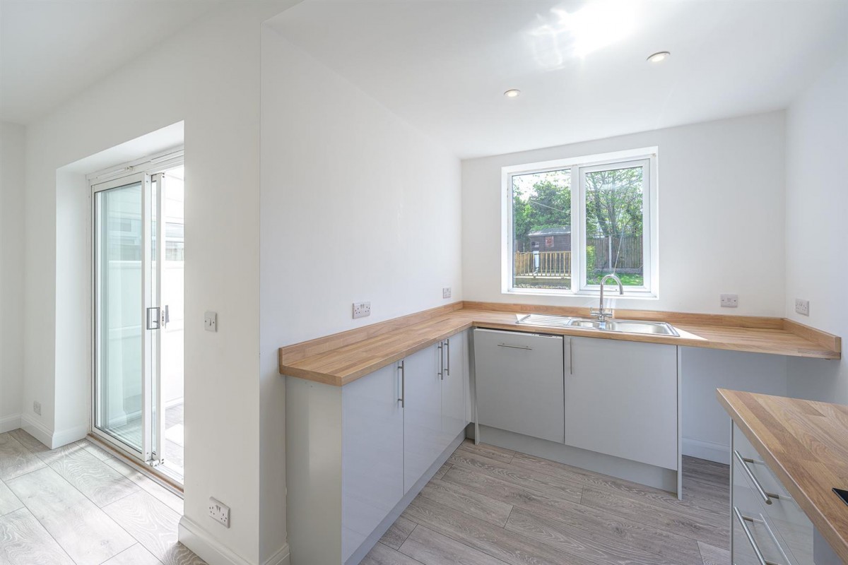 Windsor Grove, Wordsley, DY8 5AQ