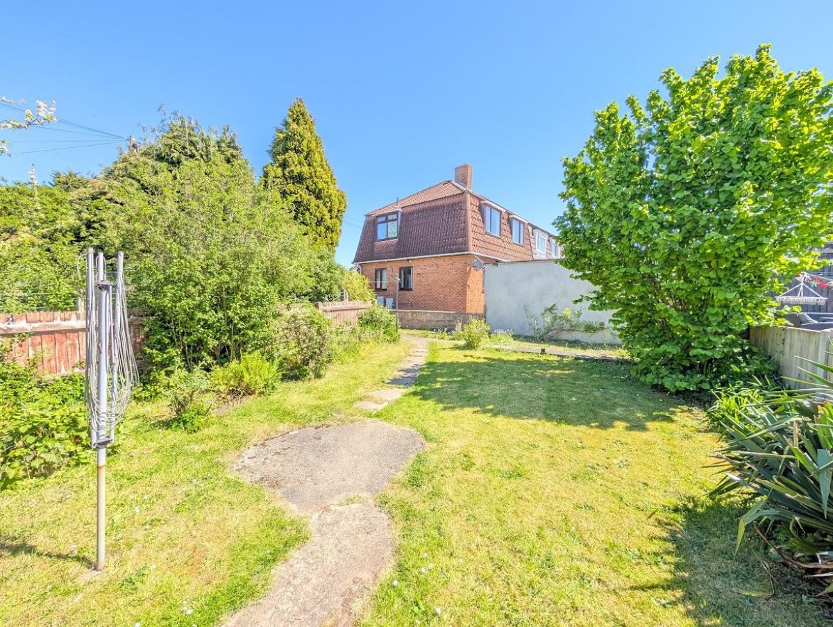 Eastland Avenue, Thornbury, Bristol