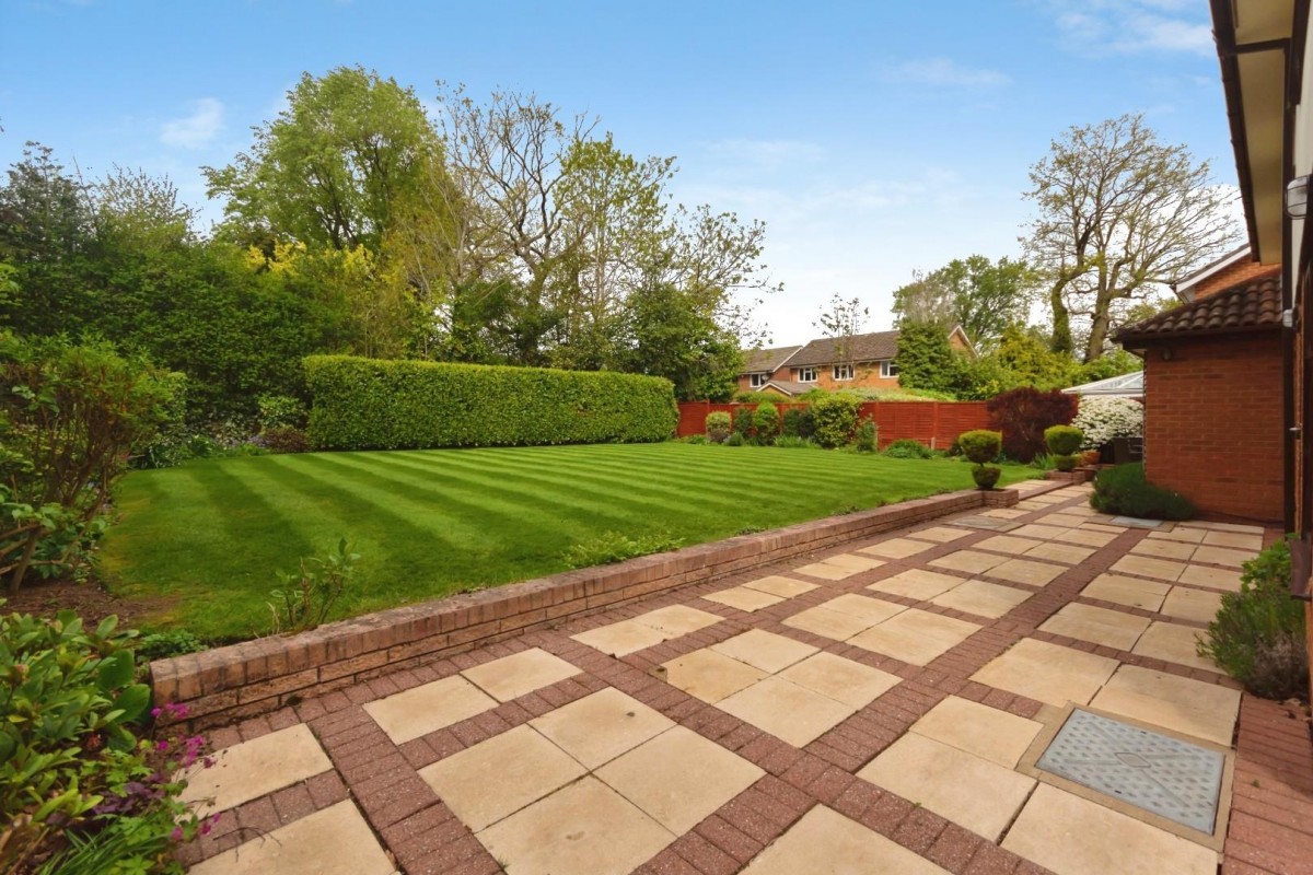 Rollswood Drive, Solihull