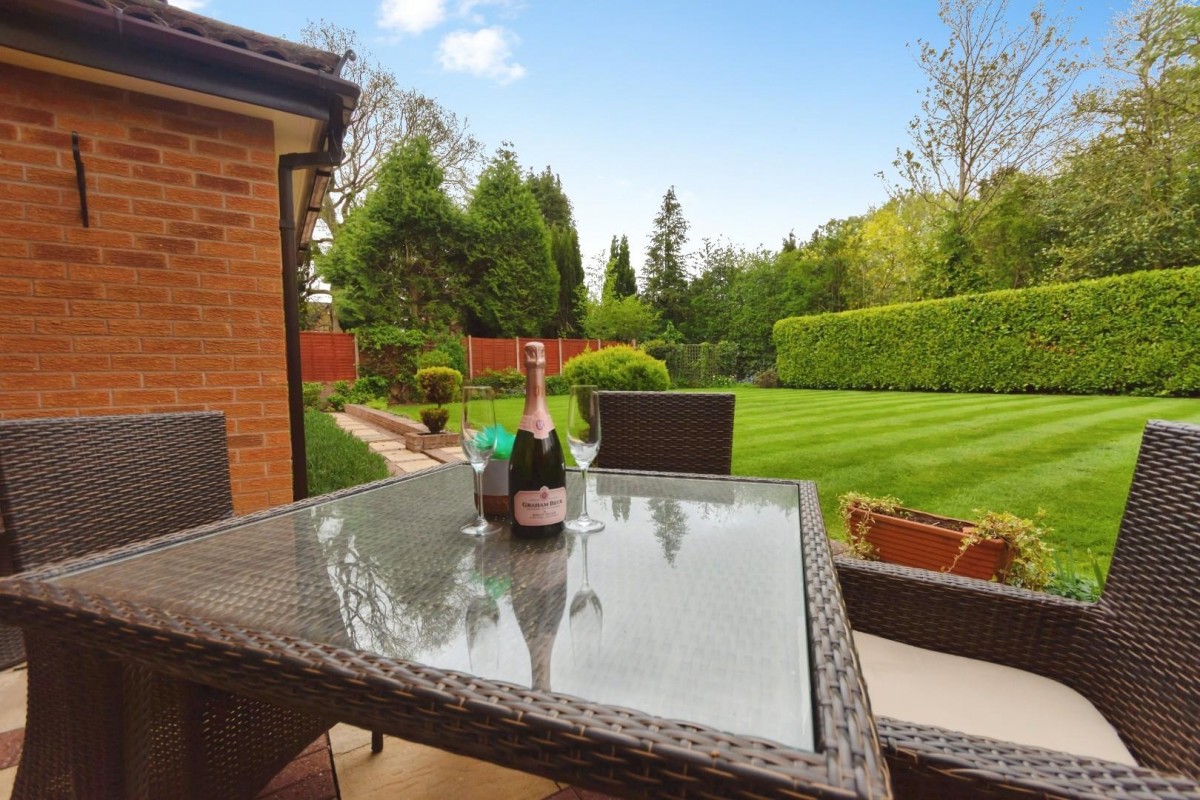 Rollswood Drive, Solihull