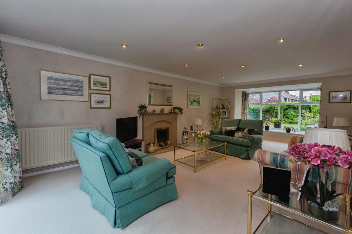 Rollswood Drive, Solihull