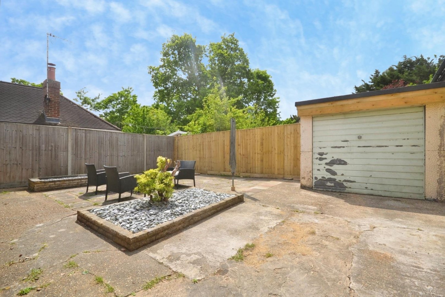Crockhamwell Road, Woodley