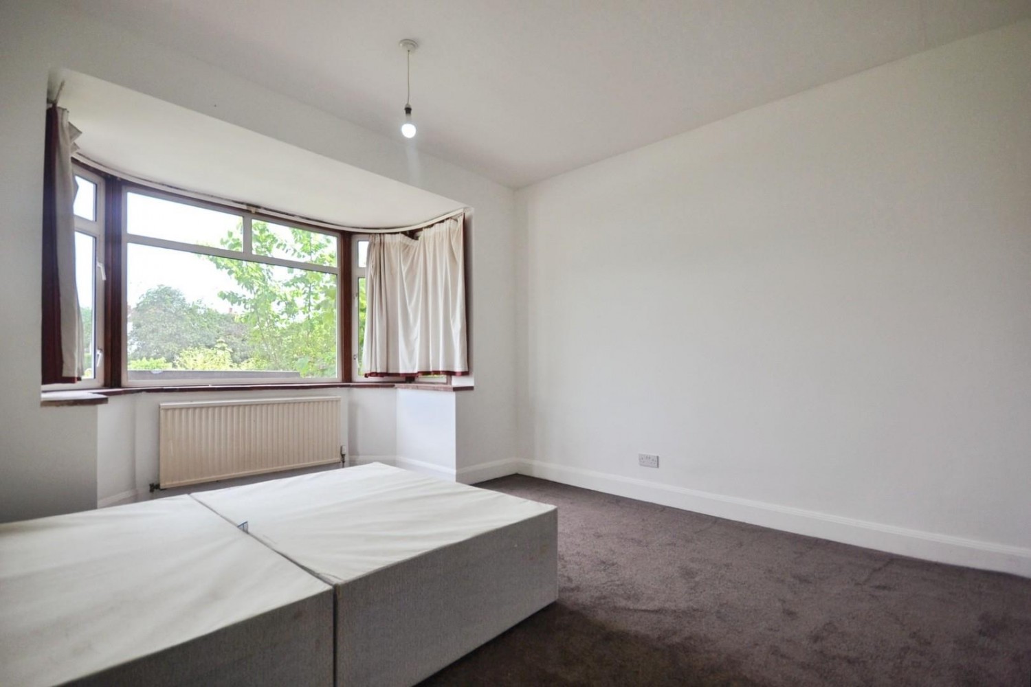 Crockhamwell Road, Woodley