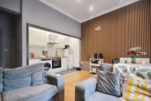 London Road, Reading , Berkshire, RG1 5DE