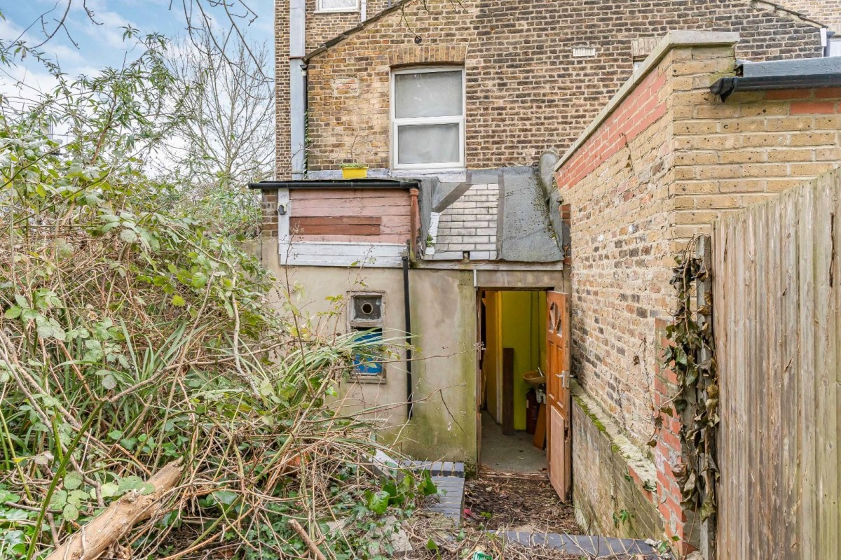 Sunderland Road, London