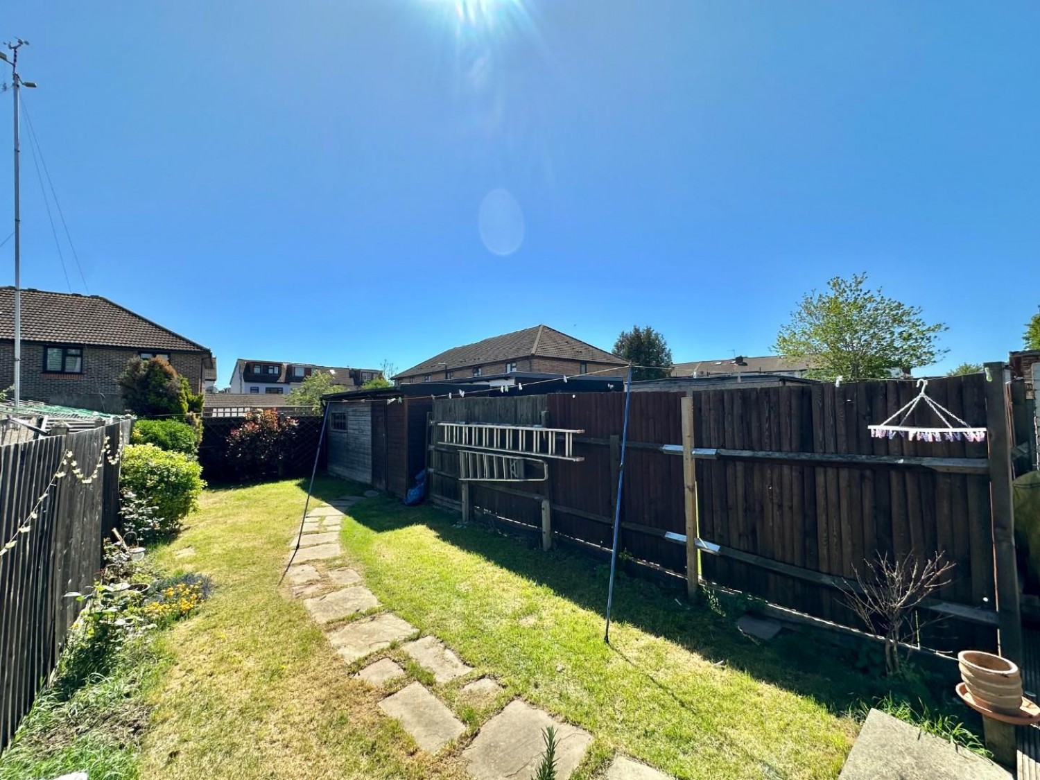 Whittington Avenue, Hayes