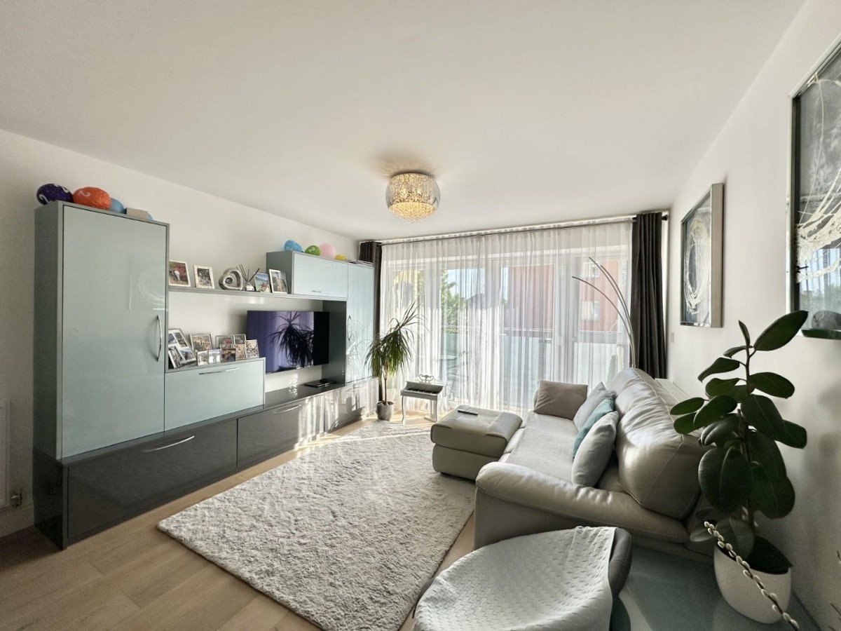 Hinds Court, Perkins Gardens, Ickenham, UB10 8FQ