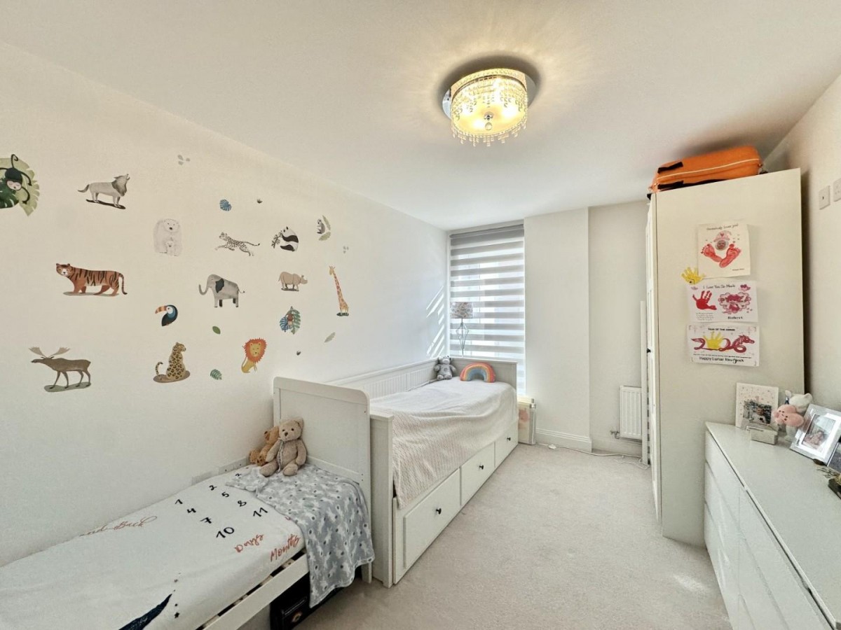Hinds Court, Perkins Gardens, Ickenham, UB10 8FQ
