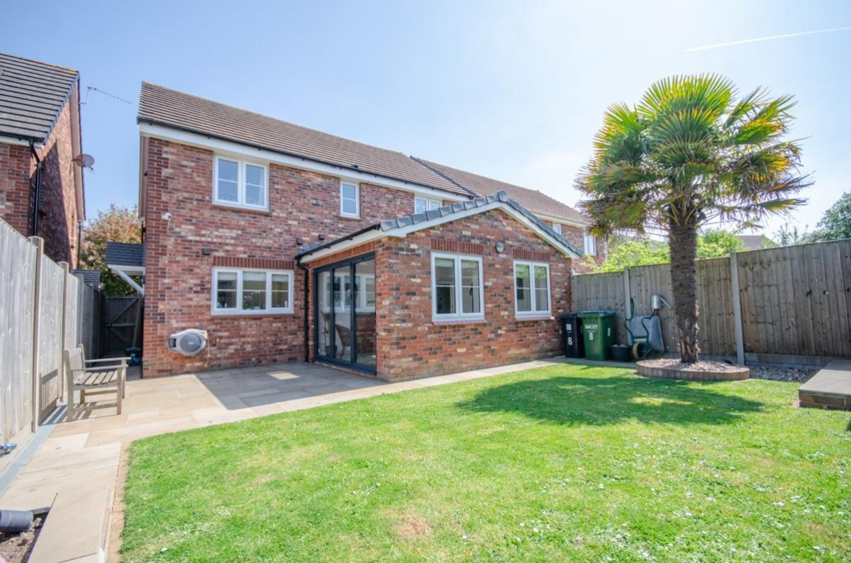 Cousins Way, Emersons Green, Bristol, BS16 7DG