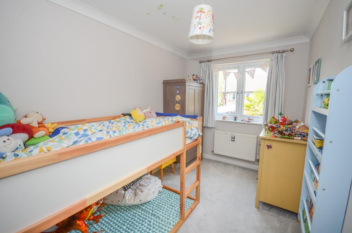Cousins Way, Emersons Green, Bristol, BS16 7DG