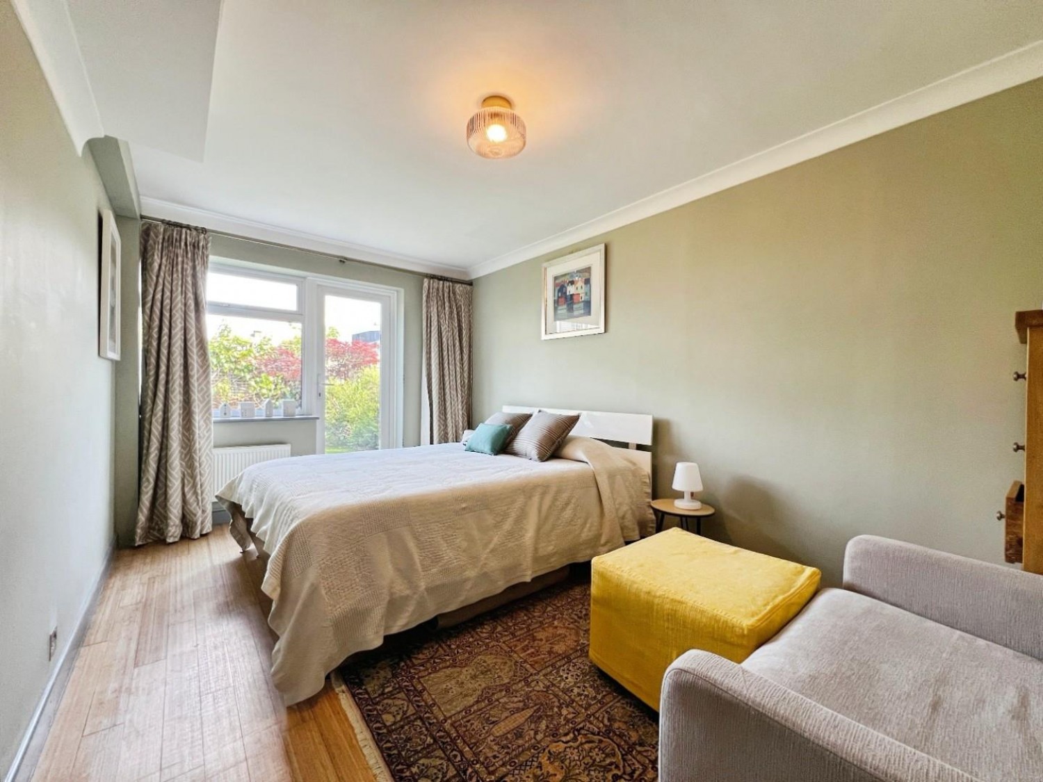Castle Bay, Sandgate