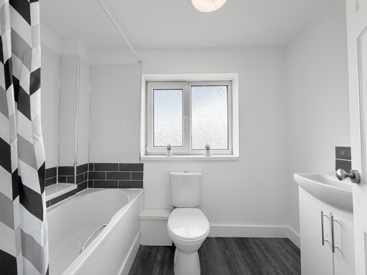 Chiltern Avenue, Knottingley, WF11 8EH