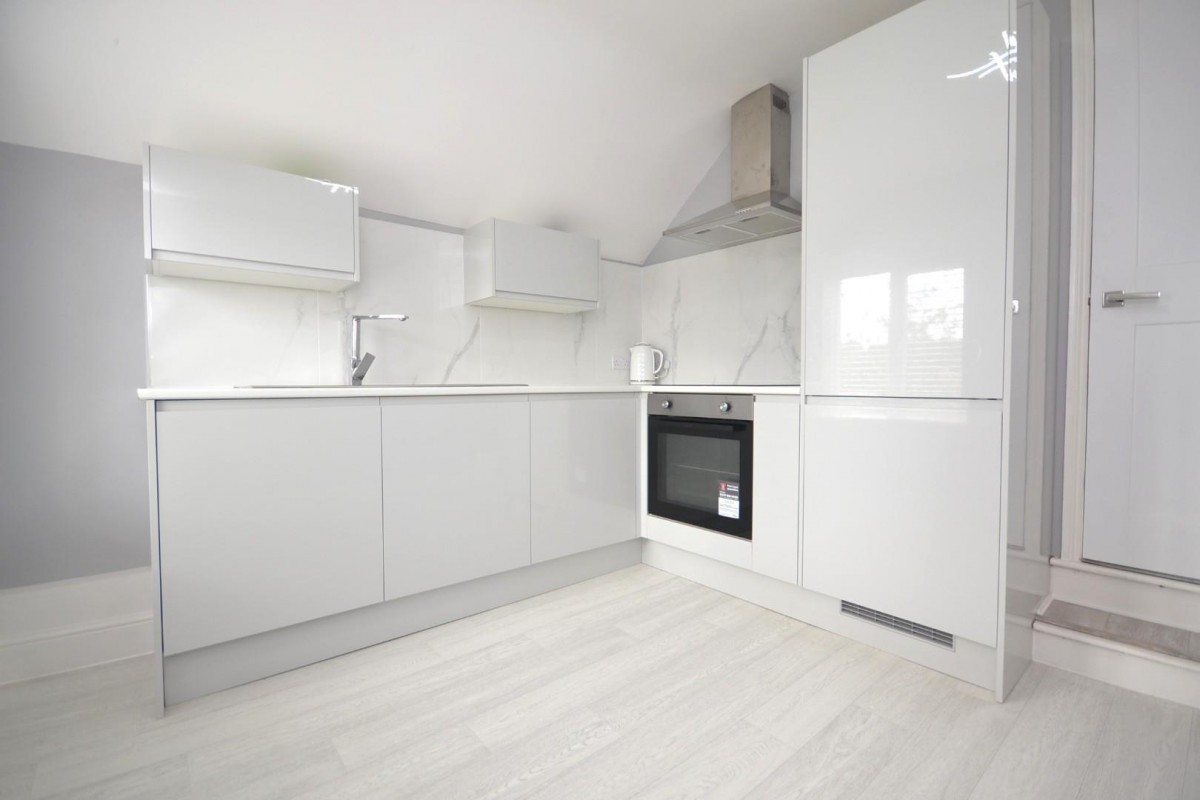Kentwood Hill, Tilehurst, Reading