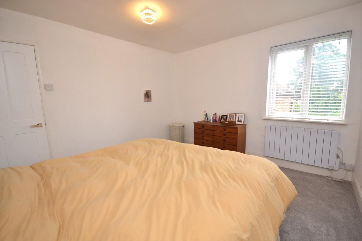 Kentwood Hill, Tilehurst, Reading