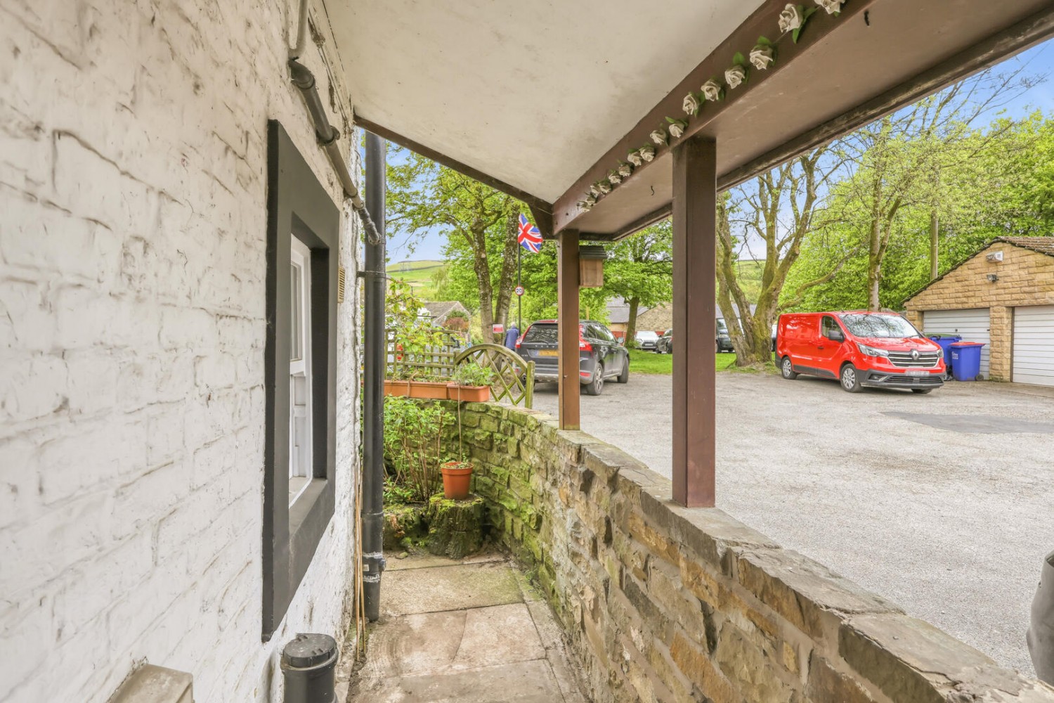 Wardle Fold, Wardle, OL12 9NF