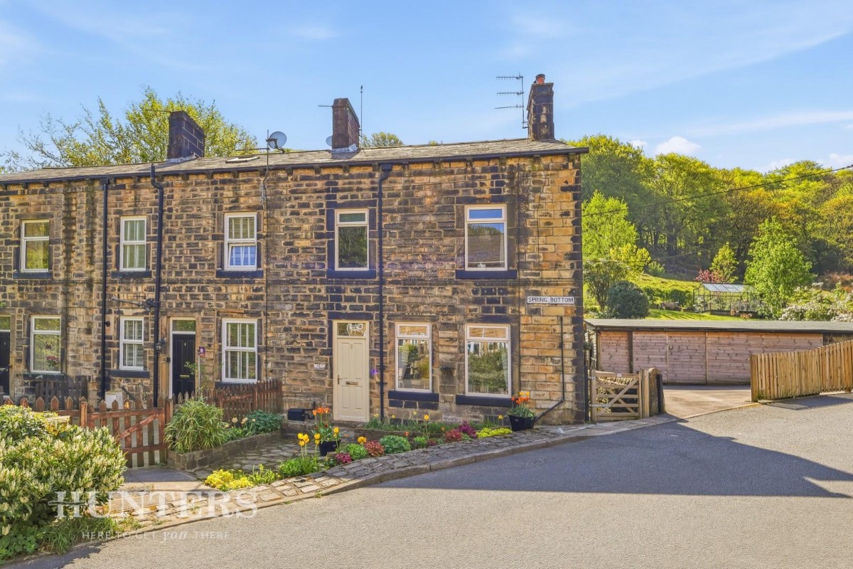 Spring Bottom, Walsden, Todmorden, OL14 7UN
