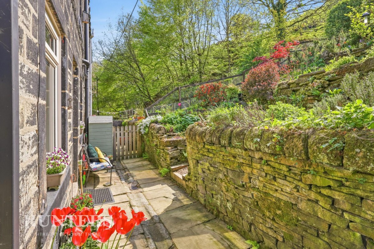 Spring Bottom, Walsden, Todmorden, OL14 7UN