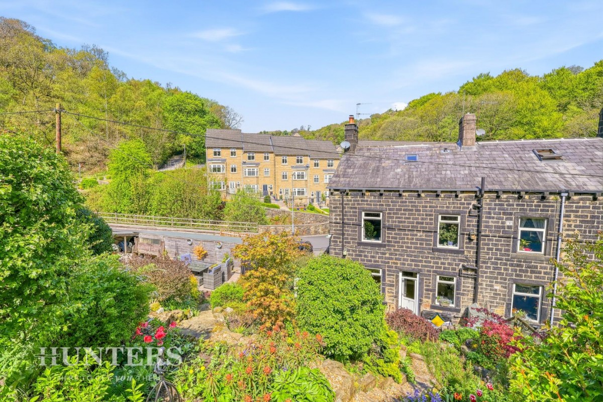 Spring Bottom, Walsden, Todmorden, OL14 7UN