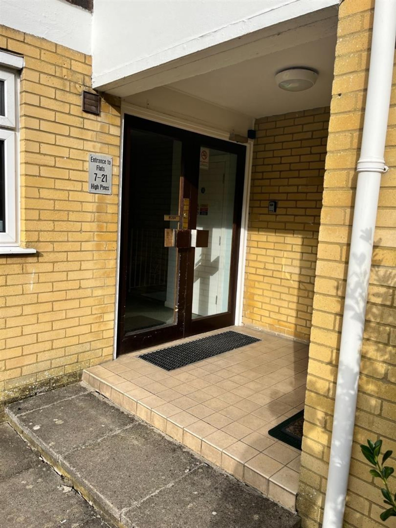 St. Georges Close, Highcliffe