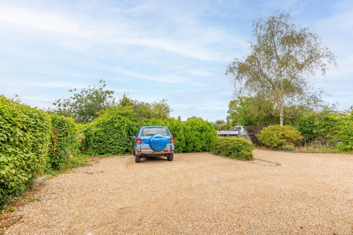 Tring Road, Long Marston, Tring