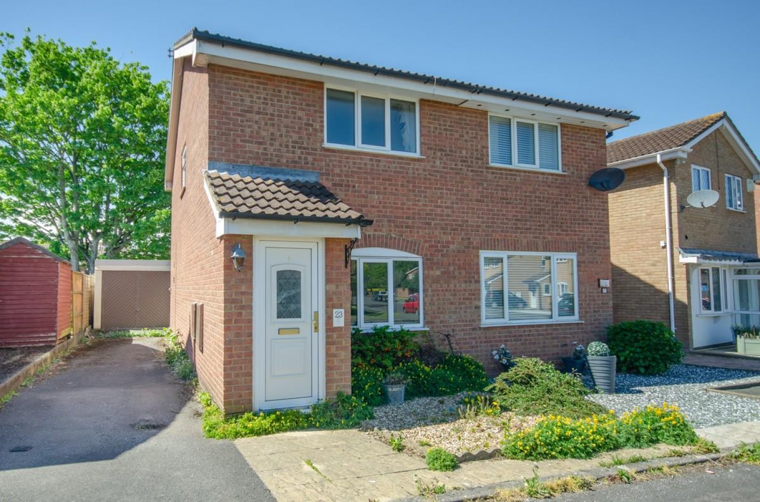 Long Close, Downend, Bristol, BS16 2UE