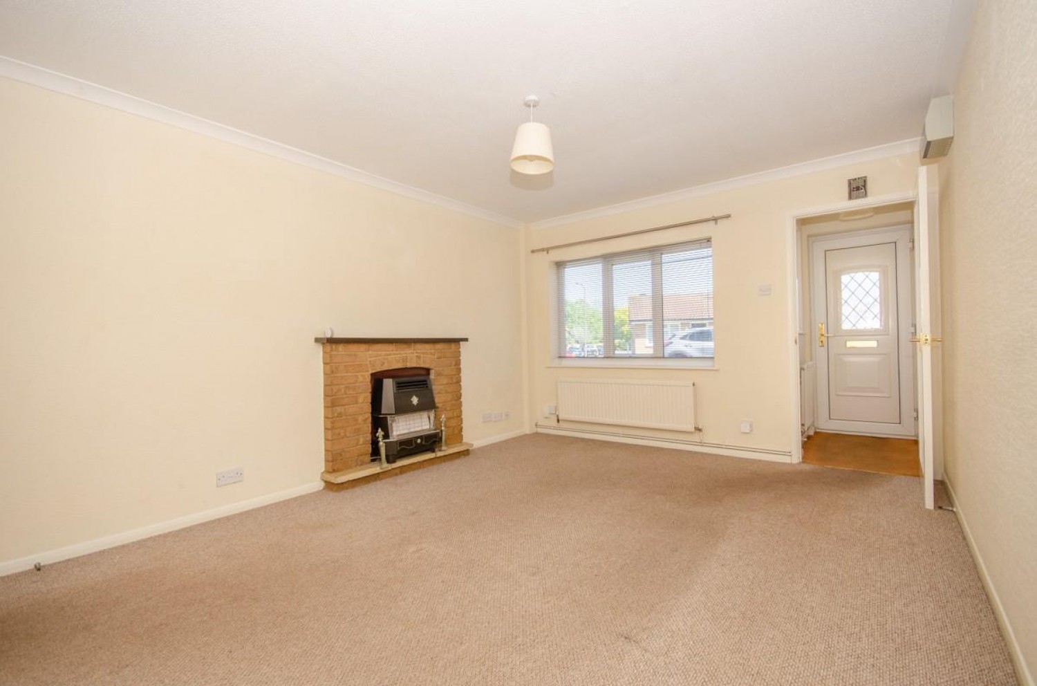Long Close, Downend, Bristol, BS16 2UE