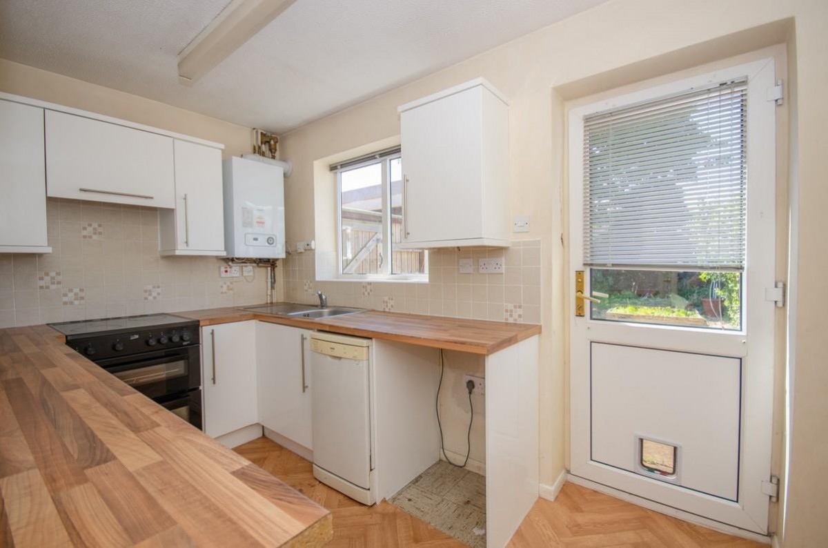 Long Close, Downend, Bristol, BS16 2UE