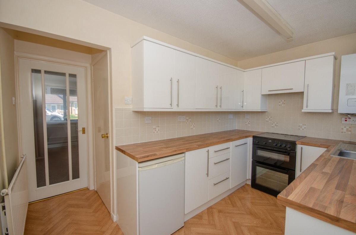 Long Close, Downend, Bristol, BS16 2UE