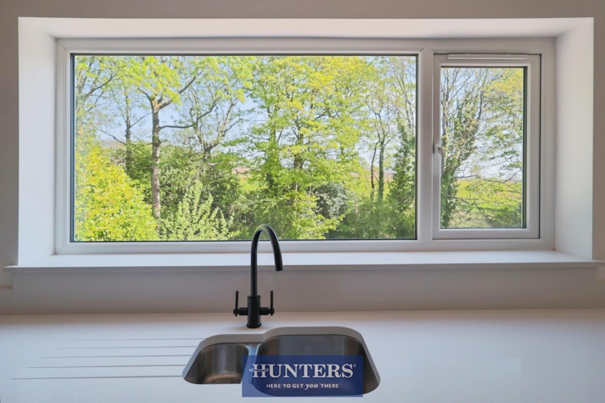 Lodge Court, Mottram