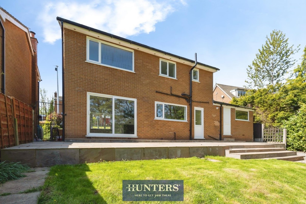 Lodge Court, Mottram