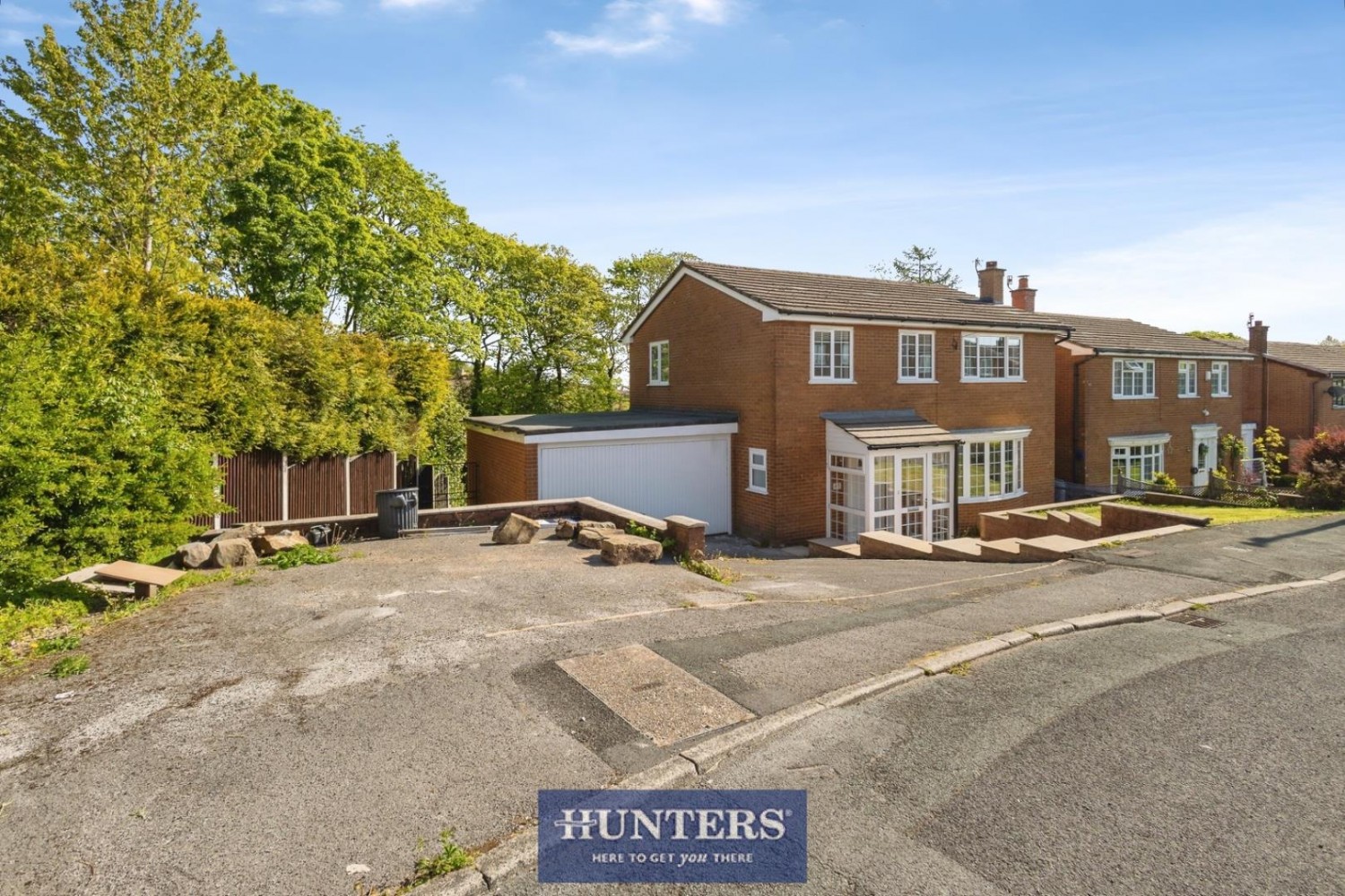 Lodge Court, Mottram