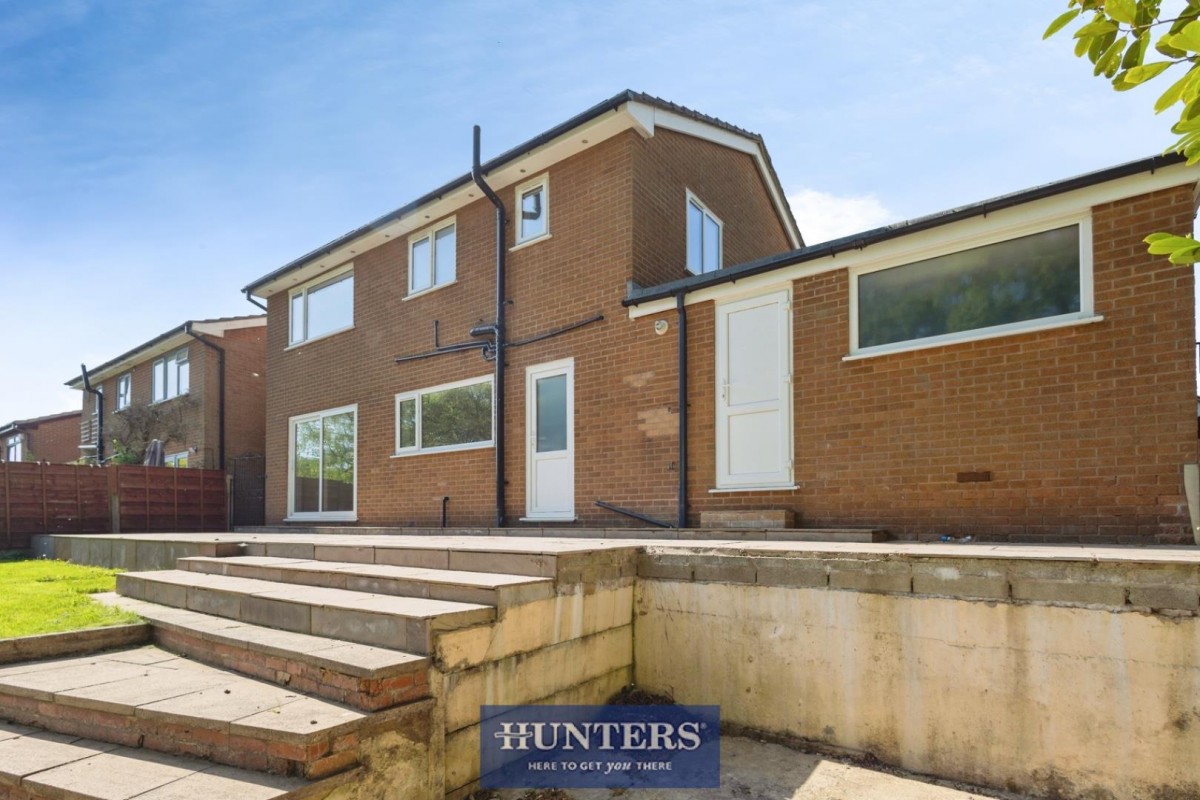 Lodge Court, Mottram