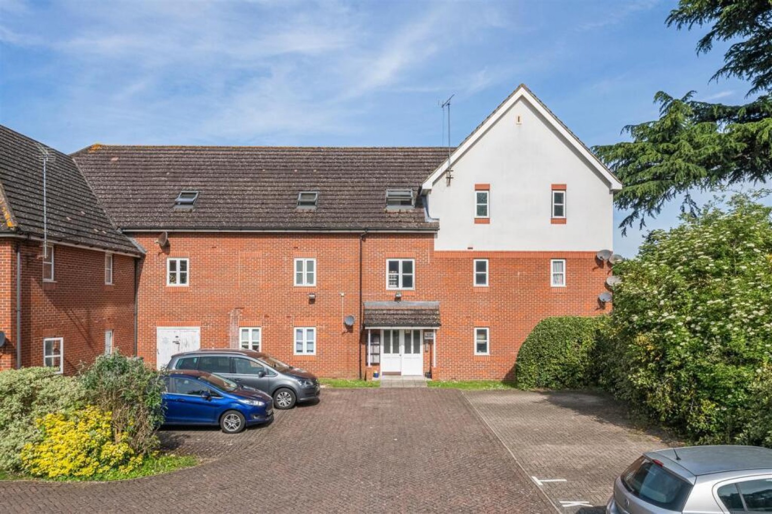 Reid Close, Hayes