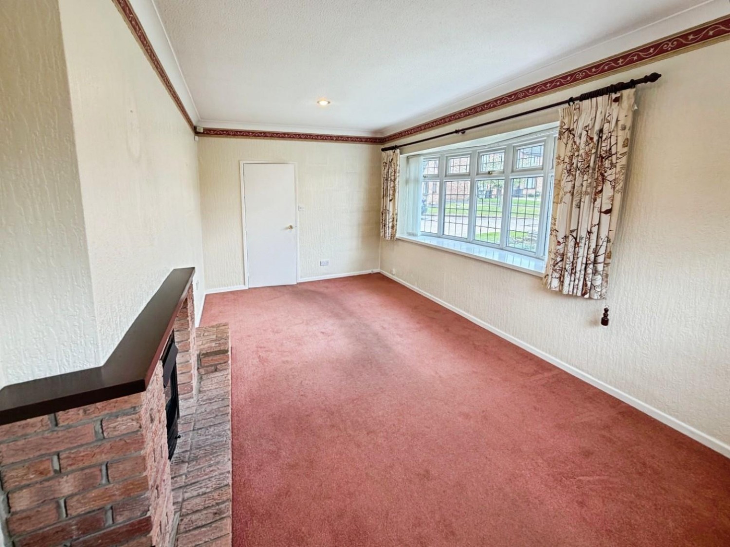 Eagle Lane, Little Sutton