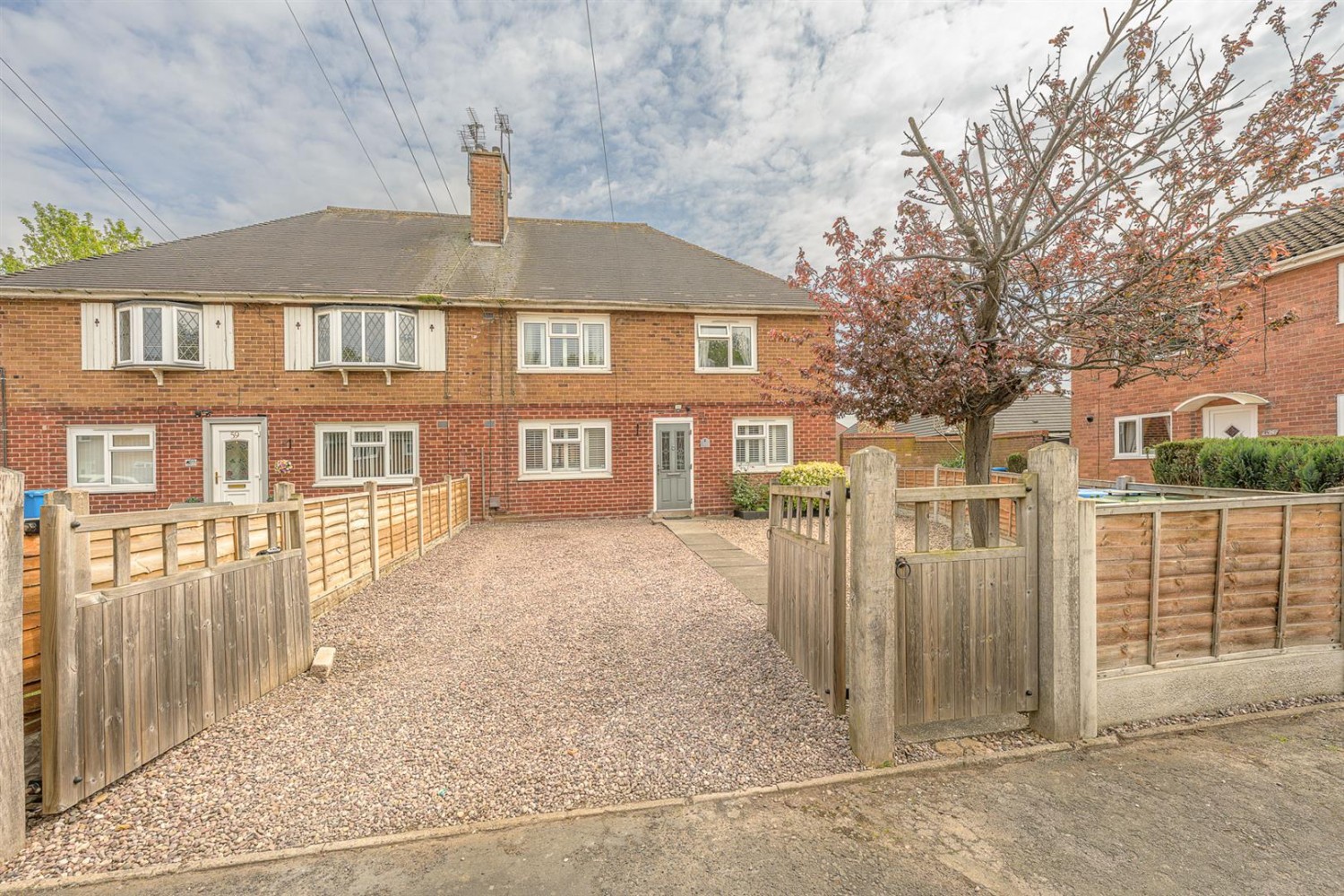 Dickinson Road, Wombourne, WV5 0NH