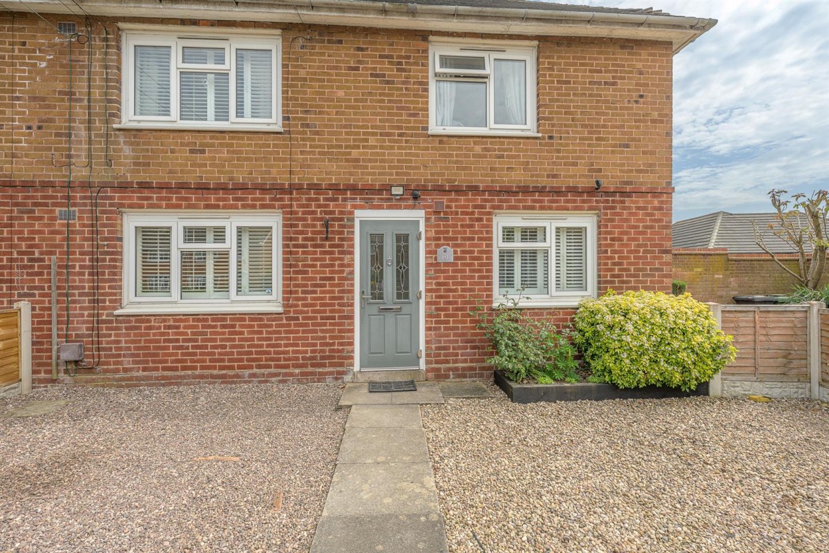 Dickinson Road, Wombourne, WV5 0NH