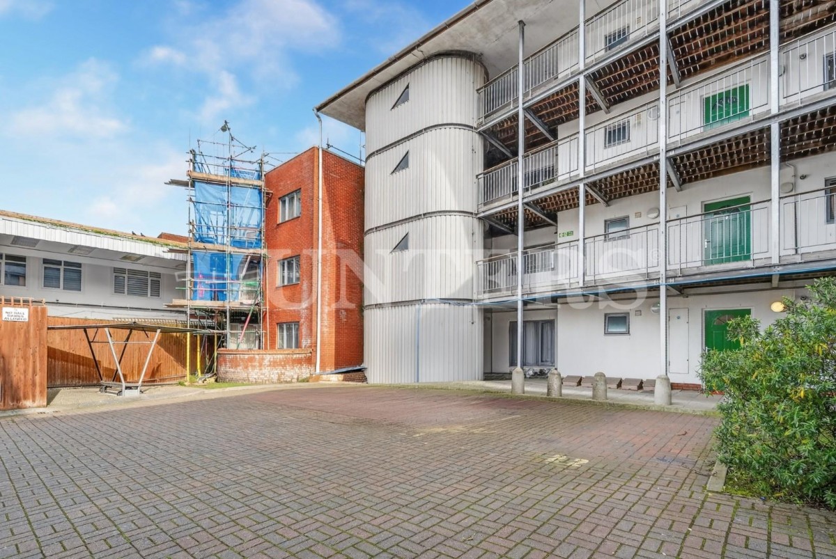 Nightingale Road, London, N22